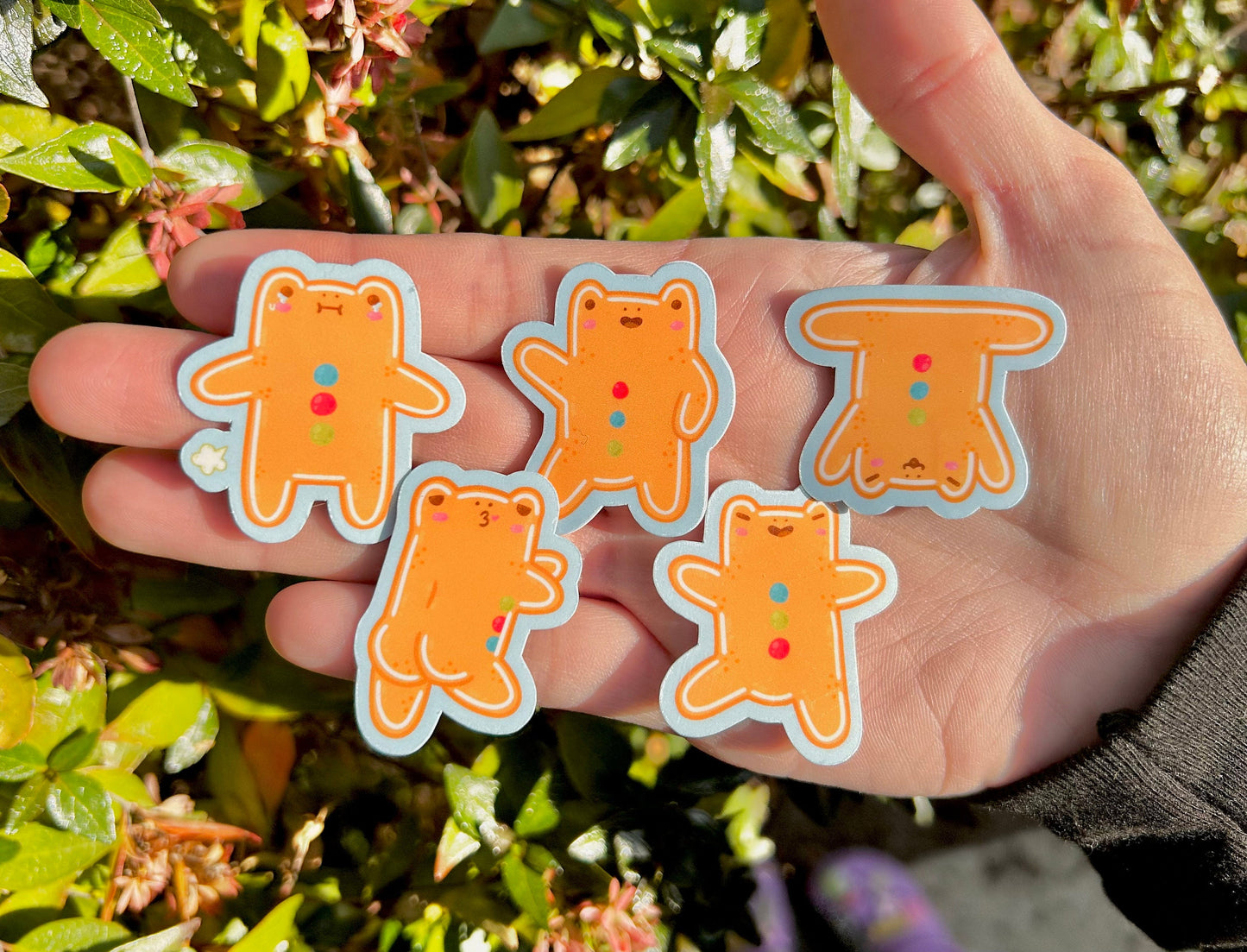Mini Gingerbread Frog Sparkle Sticker